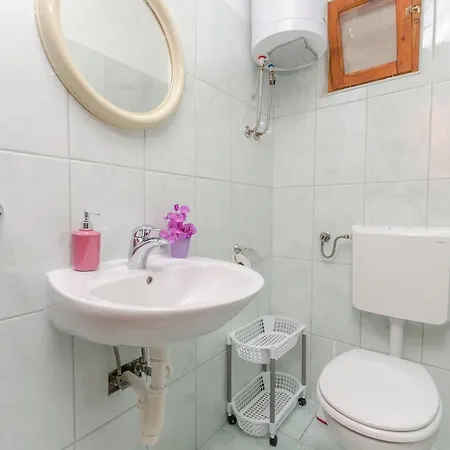Amarilis Apartment
