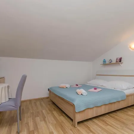 Apartment Amarilis *