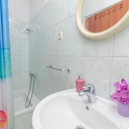 Amarilis Apartment *